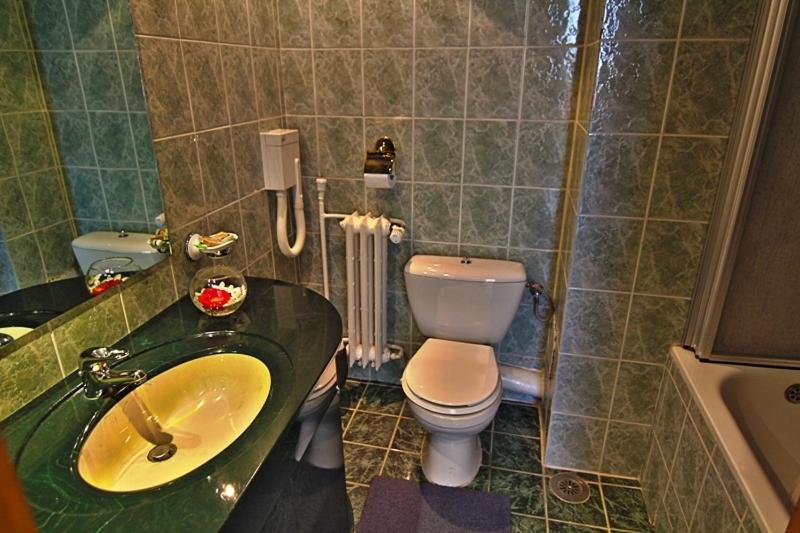 Номер Стандарт, Star