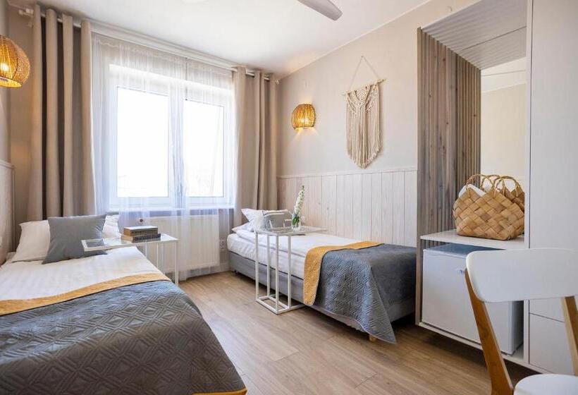 غرفة قياسية, Szuflada Rooms