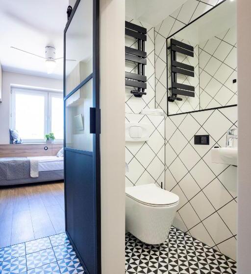 غرفة أساسية فردية, Szuflada Rooms