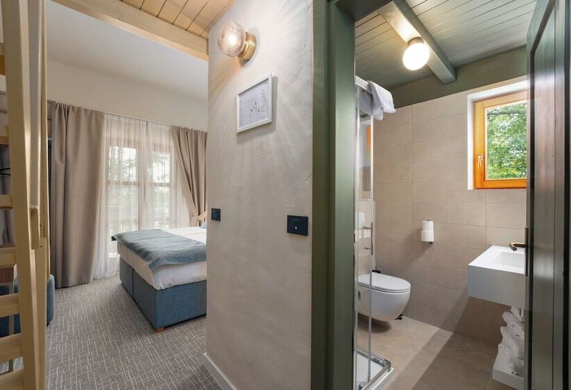 带阳台的三人标准间, Boutique Hotel Paradiso