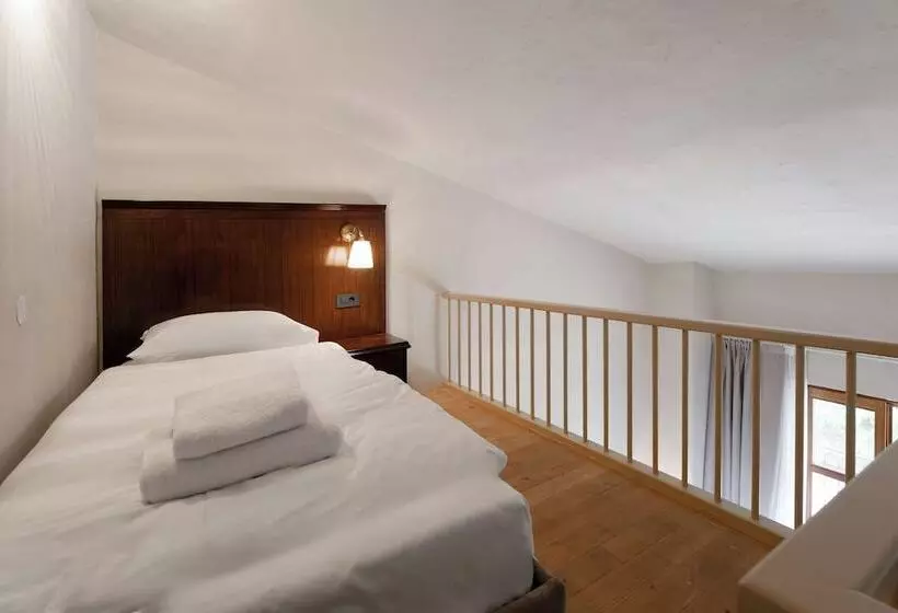 اتاق استاندارد سه تخته با بالکن, Boutique Hotel Paradiso