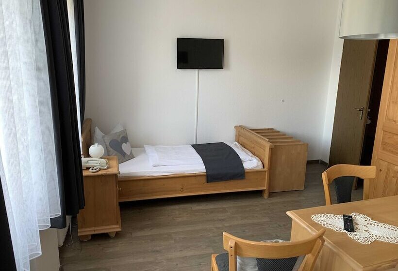 スタンダードトリプルルーム, Gasthof Zum Waldstein