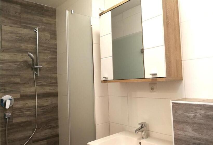 Номер Стандарт с Балконом, Schusterbauer