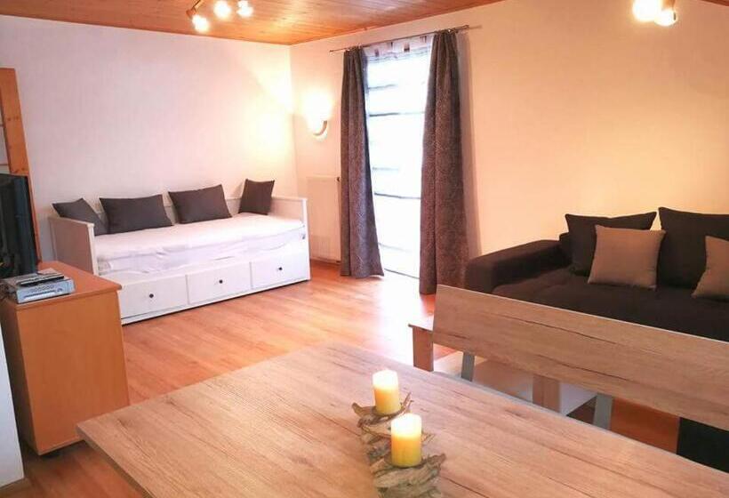 Апартаменты 1 Спальня с Балконом, Schusterbauer