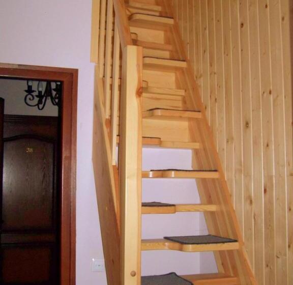 패밀리 룸, Villa Carmen