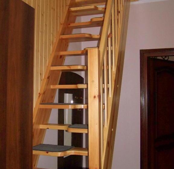 패밀리 룸, Villa Carmen