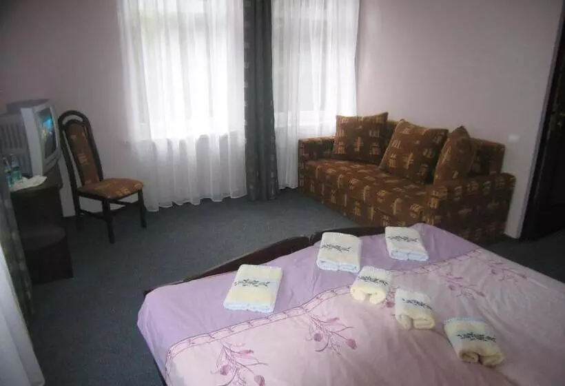 スタンダード４人部屋, Villa Carmen