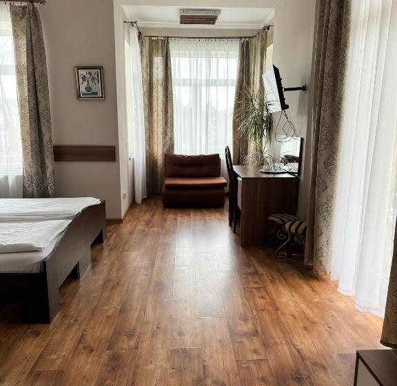 스탠다드 트리플 룸, Villa Carmen