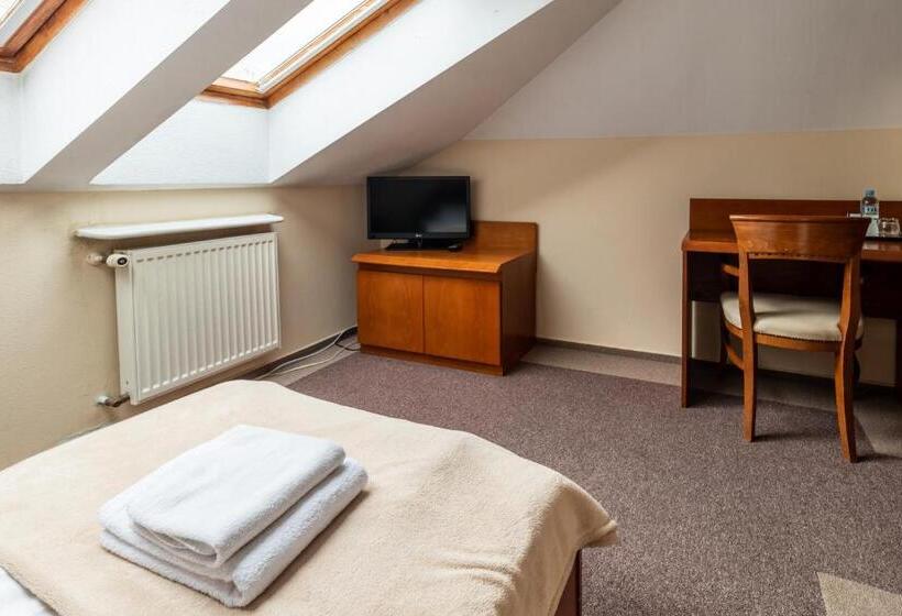 اتاق استاندارد یک نفره, Villa Pallas