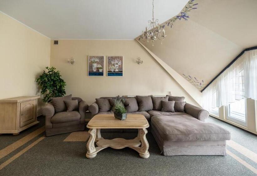 آپارتمان 1 خوابه, Villa Pallas