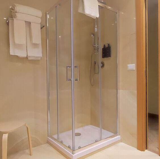 غرفة سوبيريور ثلاثية, Catania Sea Palace