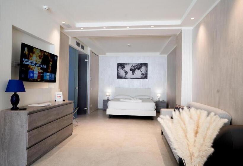 جناح مزود بجاكوزى, Catania Sea Palace