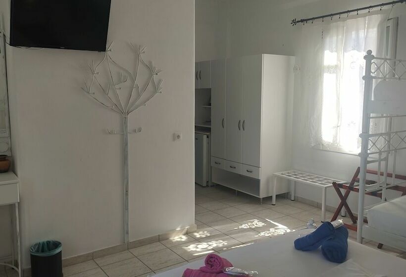 Четырехместный Номер Стандарт, Villa Le Grand Bleu