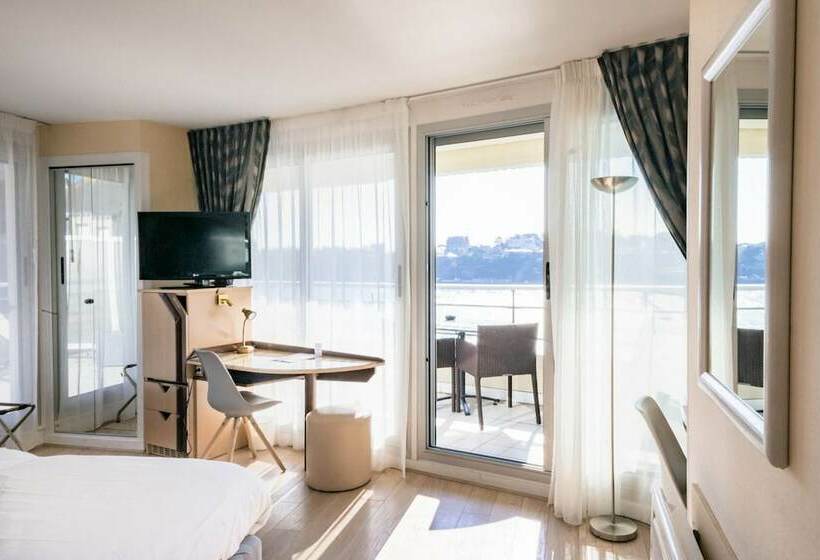 غرفة عائلية, Le Crystal Dinard Plage