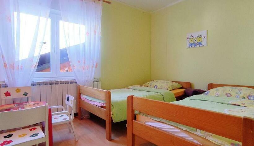 １ベッドルームハウス, Discover The Magic Of Nature