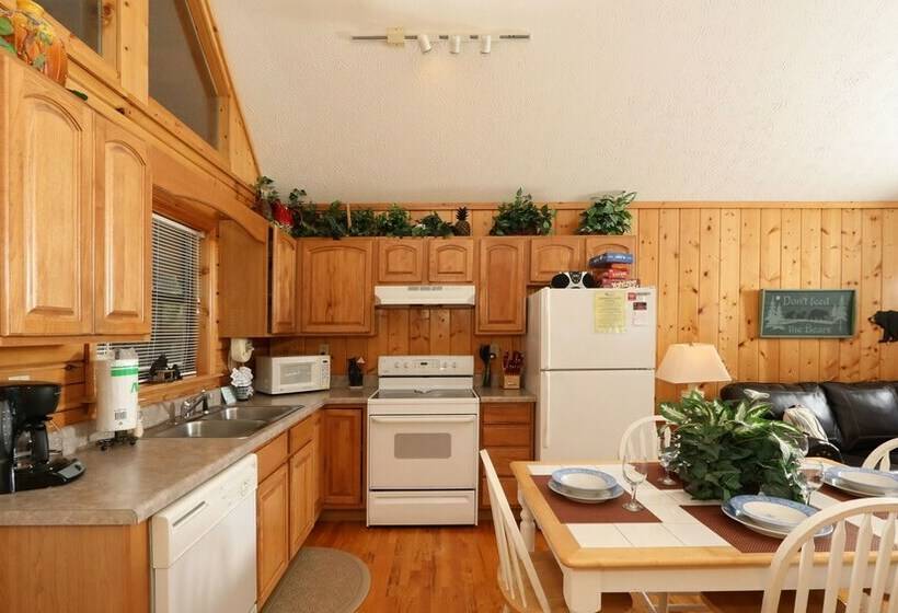 خانه 1 خوابه, Sun Sational View #245