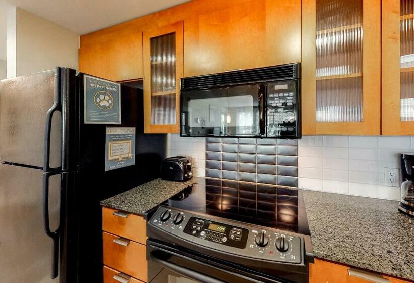 شقة غرفة واحدة, Bahia Condos