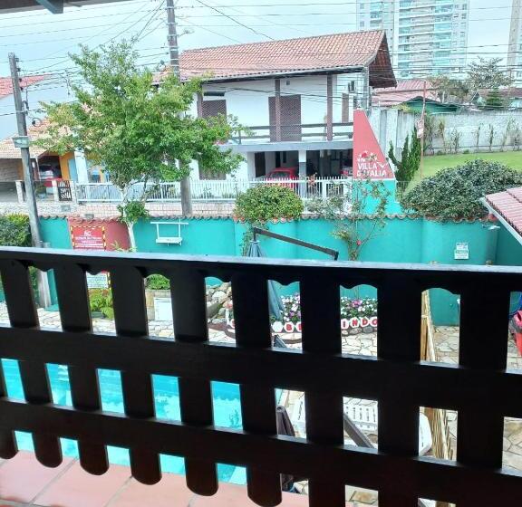 جناح مطلّ علي حمام السباحة, Pousada Vila D  Itália