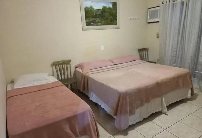 プールビュースイート, Pousada Vila D  Itália