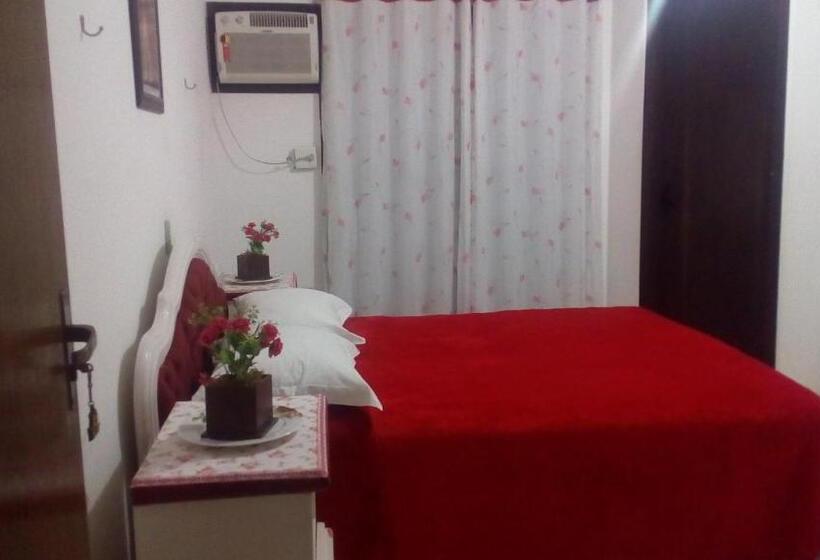 جناح مطلّ علي حمام السباحة, Pousada Vila D  Itália