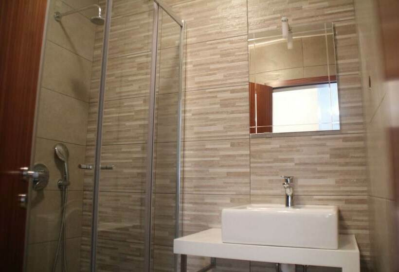 Апартаменты 1 Спальня Вид на Сад, Verdemar Guest House