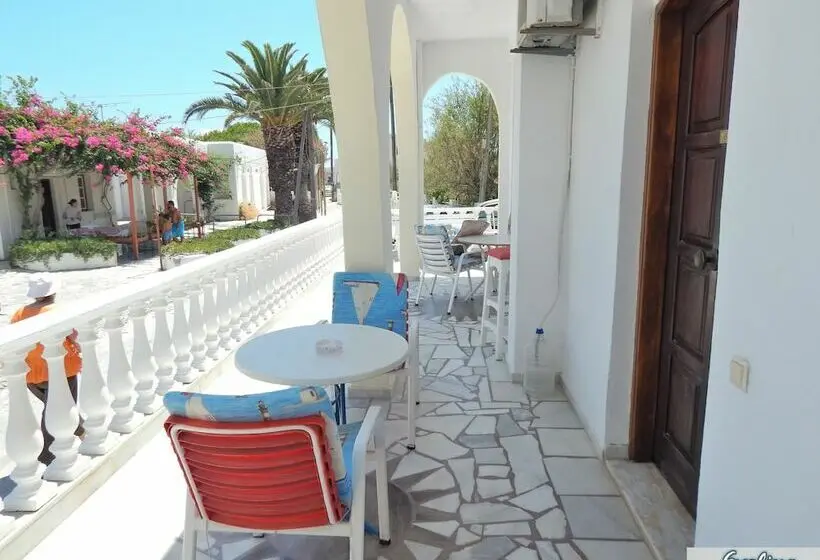 آپارتمان 1 خوابه همکف, Evelina Guest House Beach Pension Means Vacation Beside The Sea, Who Wants To Swim In A Box Of Chemi
