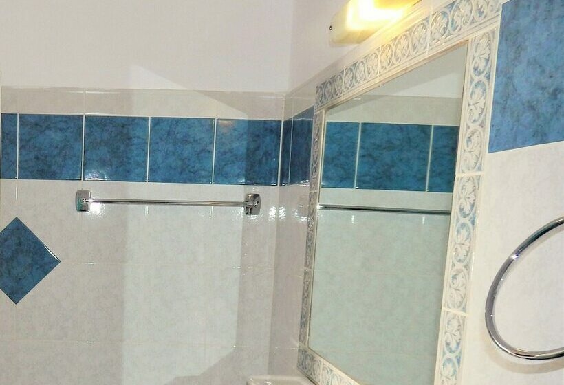 آپارتمان 1 خوابه همکف, Evelina Beach Pension A Breath Away From The Black Beach Offer Plenty Of Accommodation Type To Suit