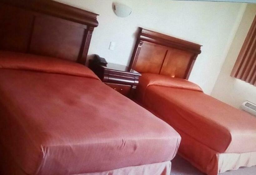 带2个双人床的标准工作室, Bonitto Inn® Altamira Zona Industrial