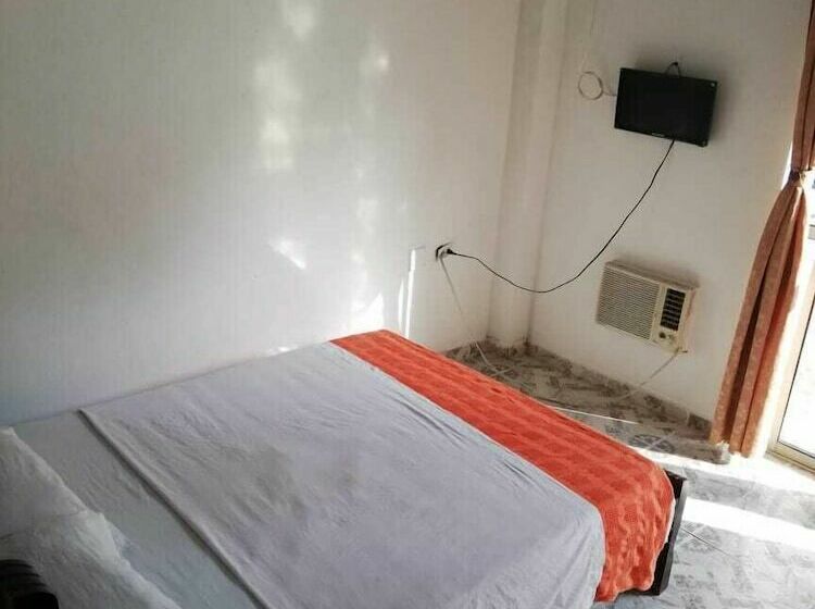 带双人床的基本房间, Cabañas De Tolú