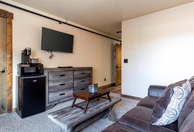 Suite Łóżko King Size, The Adventure Inn Yellowstone