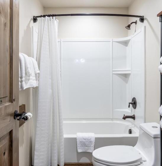 Suite Łóżko King Size, The Adventure Inn Yellowstone