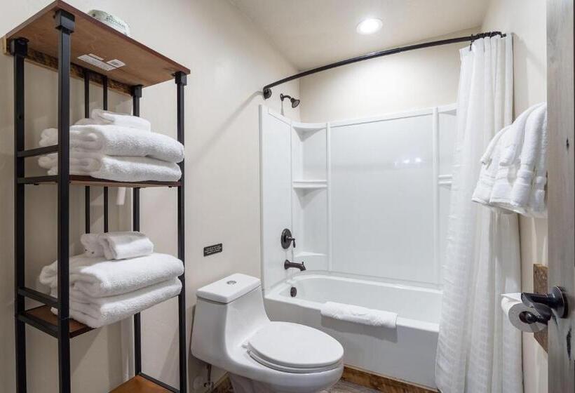 Люкс, The Adventure Inn Yellowstone
