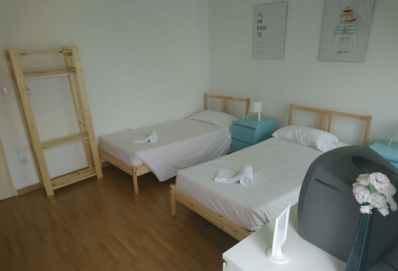 اتاق استاندارد, The Pocket Pillow House