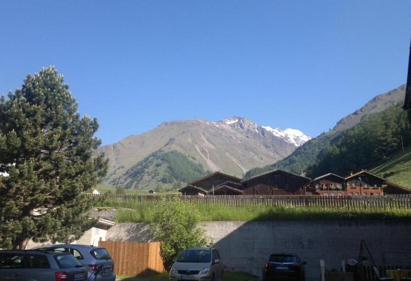 חדר סטנדרט יחיד, Berghotel Tyrol