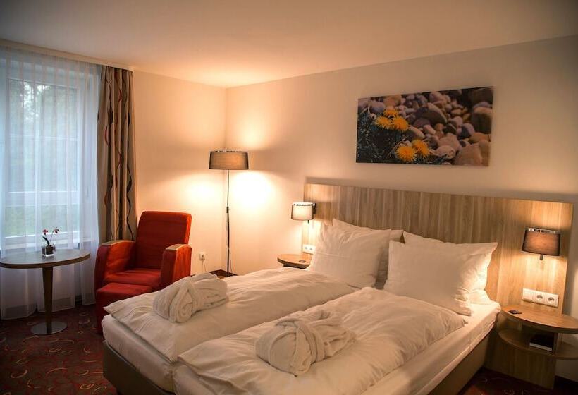 חדר סופריור, Alarun