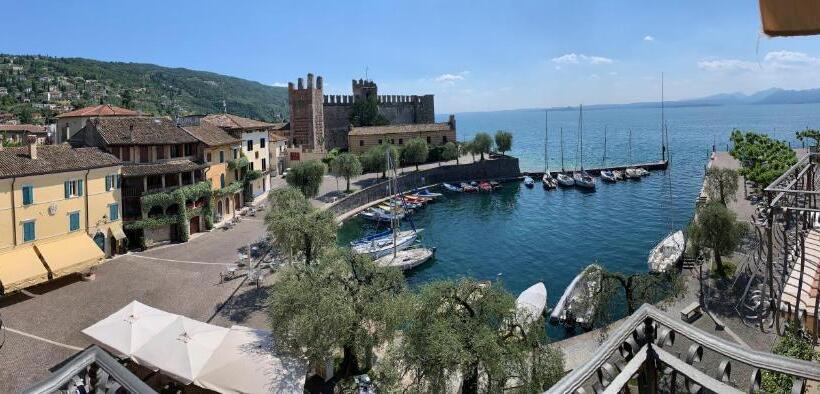 غرفة قياسية مزوَّدة بشُرفة, Albergo Gardesana