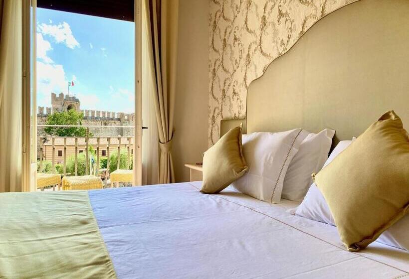 غرفة قياسية مزوَّدة بشُرفة, Albergo Gardesana