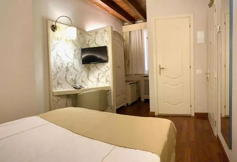 スタンダードシングルルーム, Albergo Gardesana