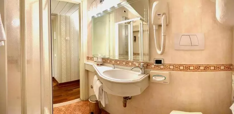 ペントハウスルーム, Albergo Gardesana