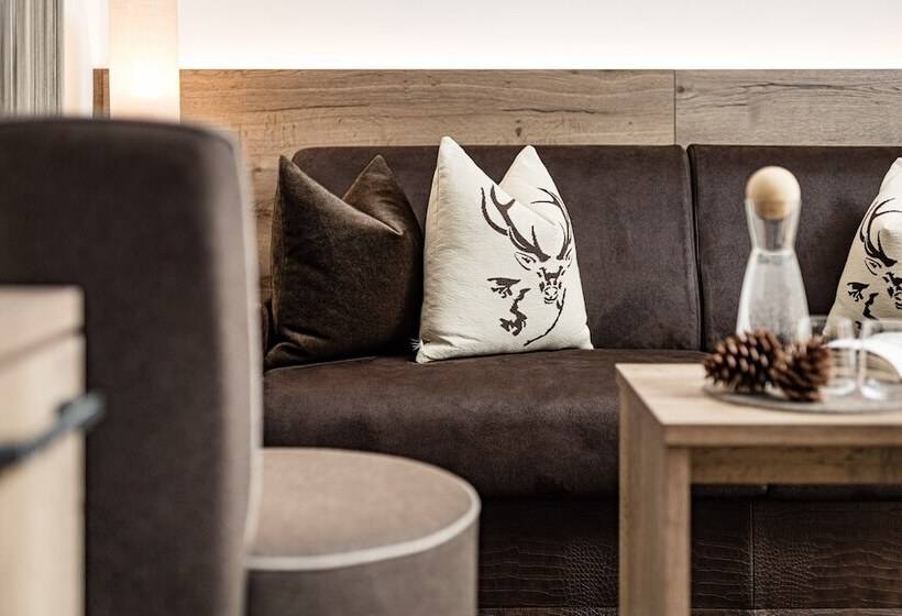 Люкс Повышенной Комфортности, Boutique & Fashion Hotel Maciaconi   Gardenahotels
