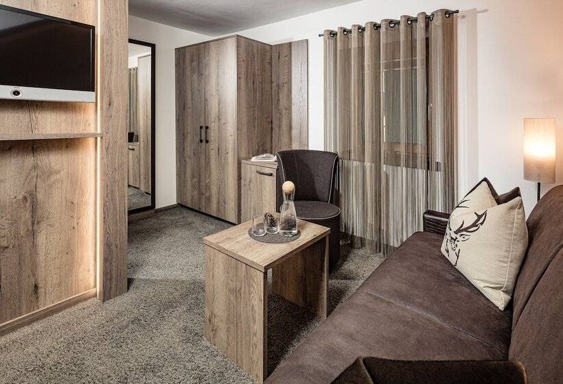 سوییت لوکس, Boutique & Fashion Hotel Maciaconi Gardenahotels