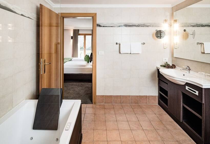 سوییت, Boutique & Fashion Hotel Maciaconi Gardenahotels