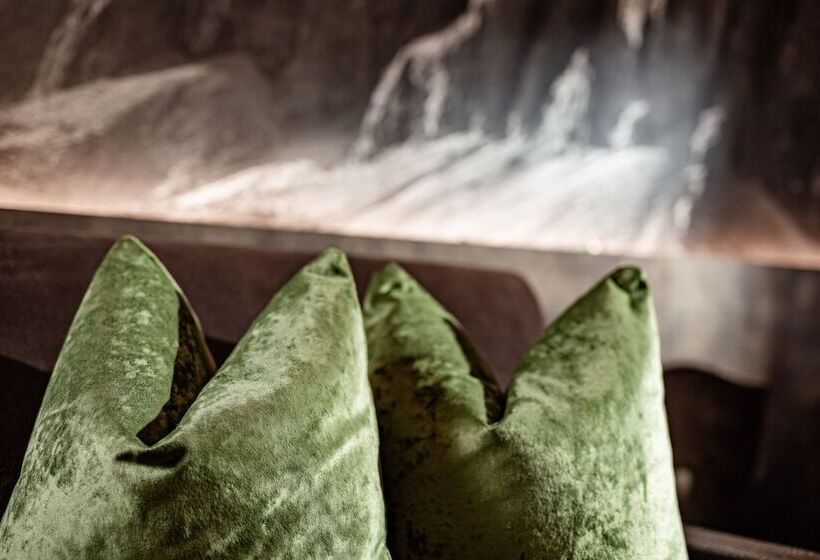 سوییت, Boutique & Fashion Hotel Maciaconi Gardenahotels