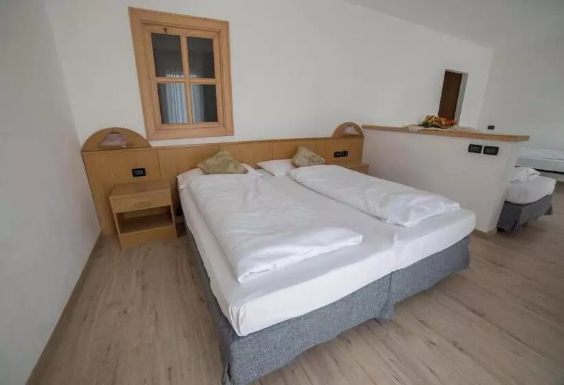 スタンダードトリプルルーム, Caminetto Mountain Resort