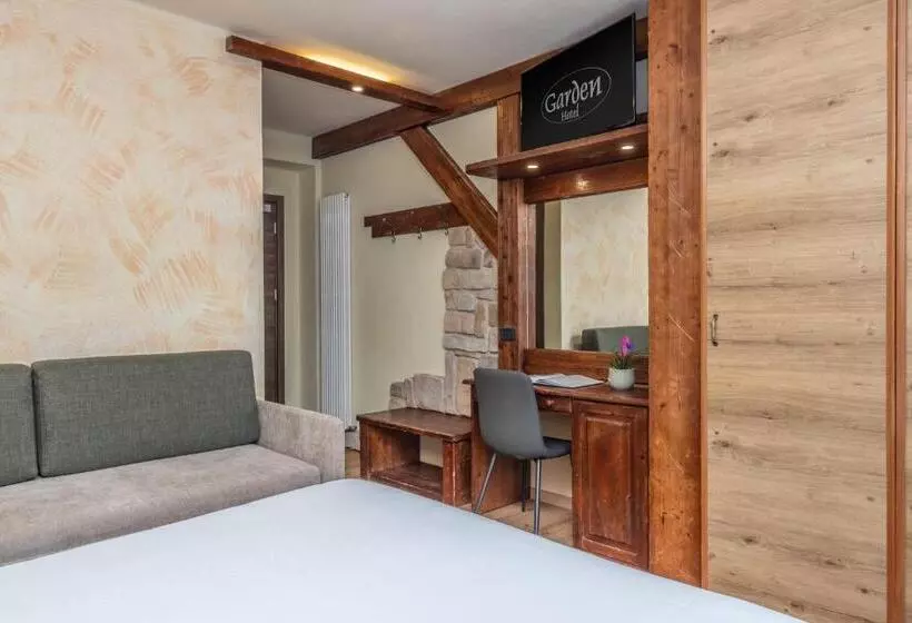 اتاق استاندارد با چشمانداز کوهستان, Garden Wellness Hotel S
