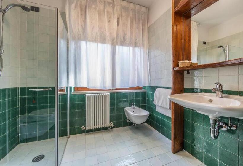 キングサイズベッドのスタンダードルーム, Garden Wellness Hotel S