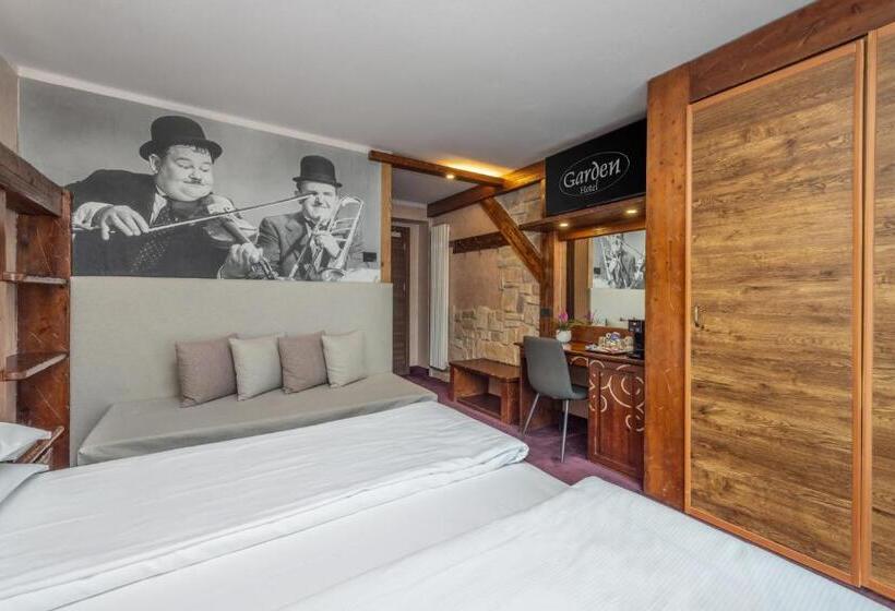 バルコニー付きデラックスルーム, Garden Wellness Hotel S