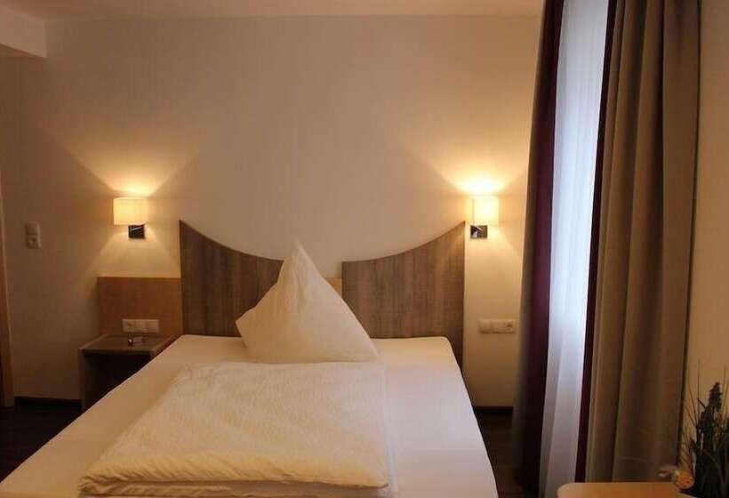 Номер Стандарт Индивидуальный, Gasthauskraft