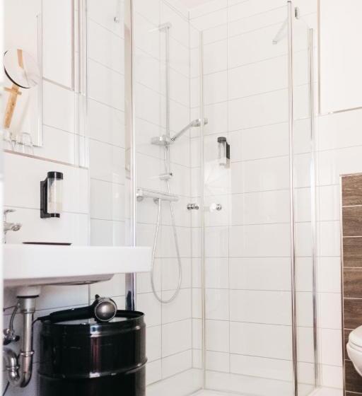 스탠다드 룸, Krögers