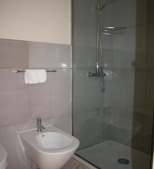 Номер Стандарт, La Castellana